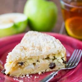 This is a simple and scrumptious country apple crumb cake. It's perfect with tea or coffee and can be completed in 1 hour start to finish.