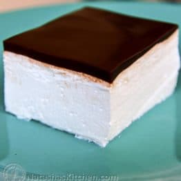What I love about this Ptichye Moloko recipe (Bird's Milk) is the texture; a mousse-like creamy base and a thin velvety layer of coco loveliness.